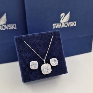 Swarovski set 12