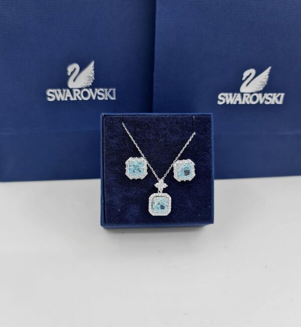 Swarovski set 8